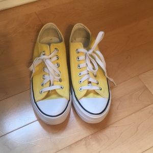 Yellow converse